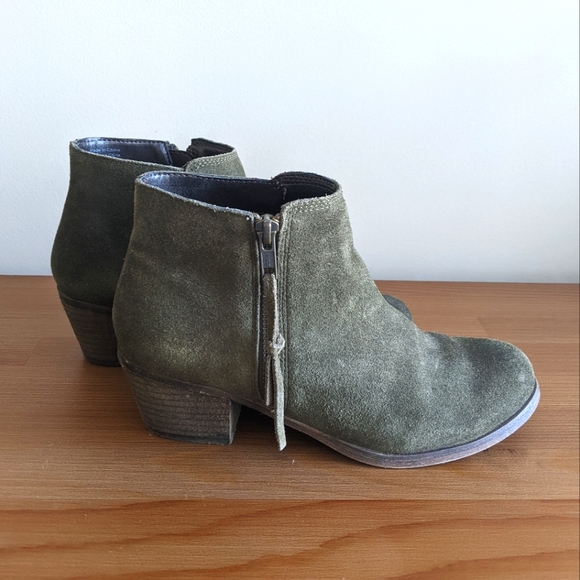 Green suede booties - Picture 3 of 6